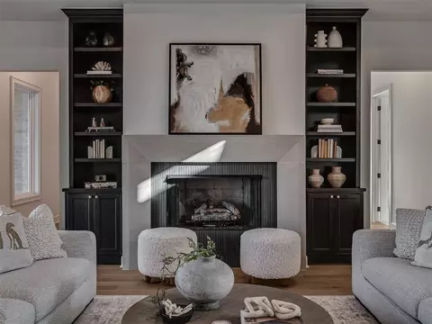 Living - 9401 Millstone Ct, Arcadia, OK 73007 photo 2 of 6