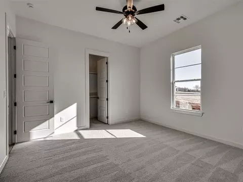 Bedroom - 9401 Millstone Ct, Arcadia, OK 73007 photo 3 of 7