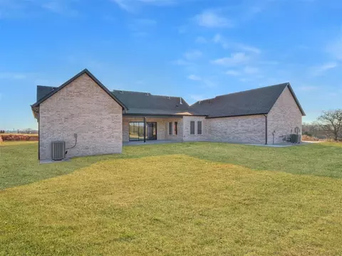 Exterior - 9401 Millstone Ct, Arcadia, OK 73007 photo 3 of 4