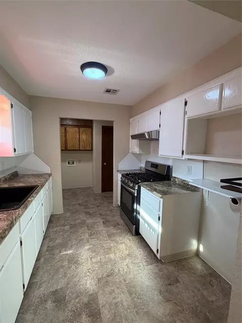 Kitchen - 8 Baker St, Asher, OK 74826 photo 1 of 2