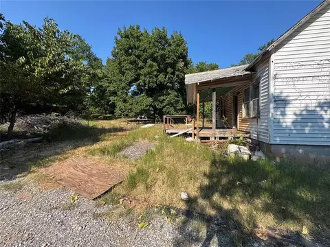 16110 E Tecumseh Rd, Norman, OK 73026 photo 3