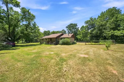Exterior - 662 S Range Rd, Mcloud, OK 74851 photo 2 of 10