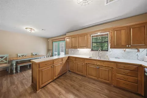 Kitchen - 662 S Range Rd, Mcloud, OK 74851 photo 3 of 3