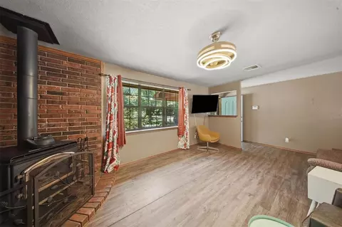 Living - 662 S Range Rd, Mcloud, OK 74851 photo 3 of 3