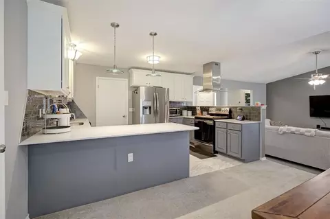 Kitchen - 2134 Jazzman Dr, Norman, OK 73071 photo 2 of 7
