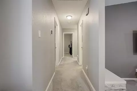 Entry Way - 2134 Jazzman Dr, Norman, OK 73071 photo 3 of 4