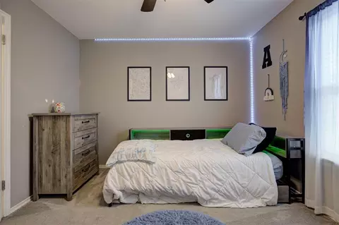 Bedroom - 2134 Jazzman Dr, Norman, OK 73071 photo 4 of 6