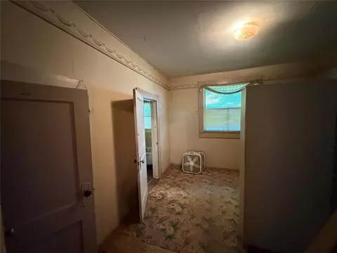 Bedroom - 104 W Johnny Bench St, Binger, OK 73009 photo 1 of 4