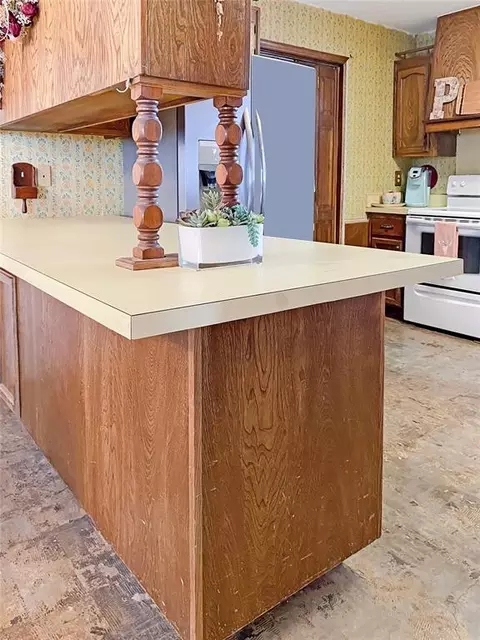 Kitchen - 17320 E 1250 Rd, Erick, OK 73645 photo 1 of 4