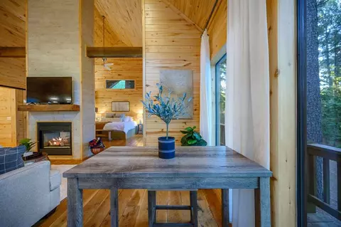 Dining - 45 Pine Knot Trl, Broken Bow, OK 74728 photo 1 of 1