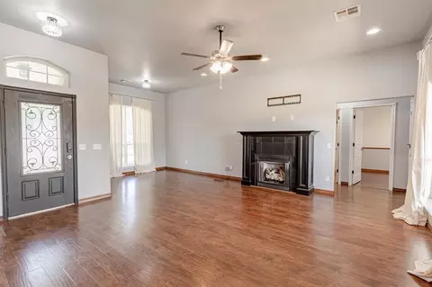 Living - 2318 Tailwind Dr, Purcell, OK 73080 photo 2 of 5