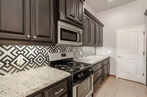 Kitchen - 2318 Tailwind Dr, Purcell, OK 73080 photo 3 of 4