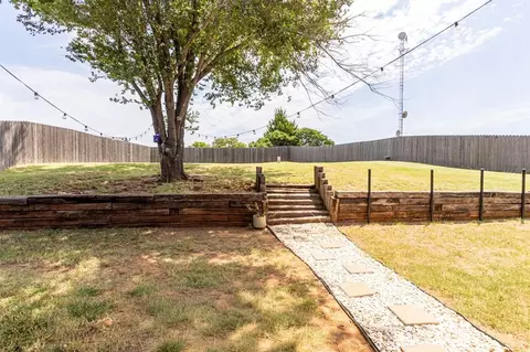 Exterior - 2318 Tailwind Dr, Purcell, OK 73080 photo 7 of 10