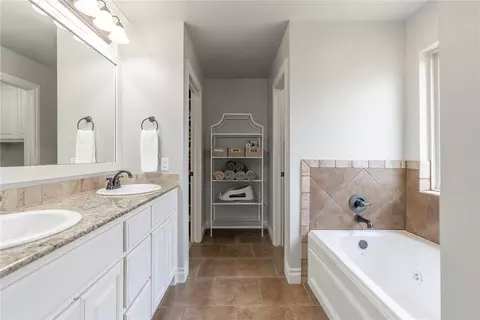 Other - 4933 Champlain Pl, Edmond, OK 73025 photo 7 of 32