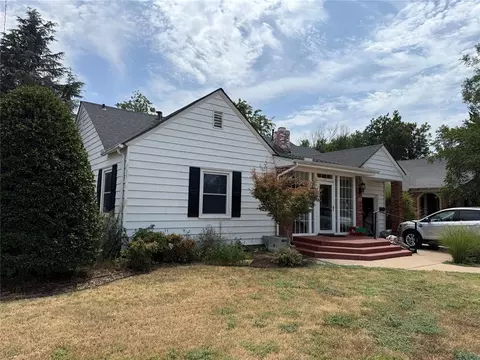 824 Elm St, Altus, OK 73521 photo 4