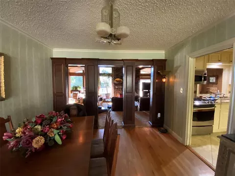 Dining - 824 Elm St, Altus, OK 73521 photo 1 of 2