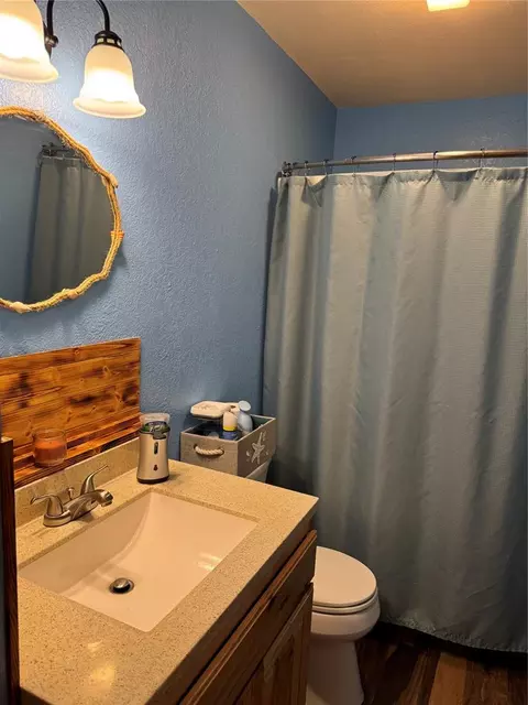 Bath - 115847 S 4197 Rd, Checotah, OK 74426 photo 1 of 2