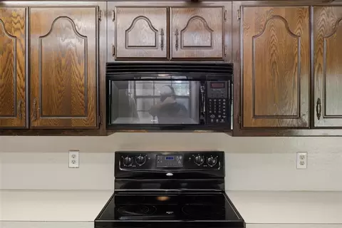 Kitchen - 14400 Etowah Rd, Noble, OK 73068 photo 5 of 5