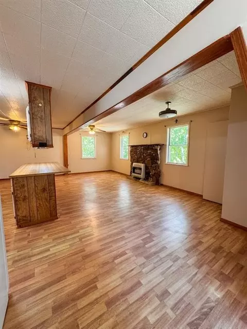 Living - 442827 E 1930, Ringold, OK 74754 photo 2 of 2