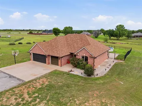 1700 Sandpiper Dr, Blanchard, OK 73010