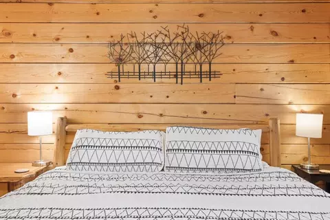 Bedroom - 197 Ebb Tide Rd, Broken Bow, OK 74728 photo 3 of 7