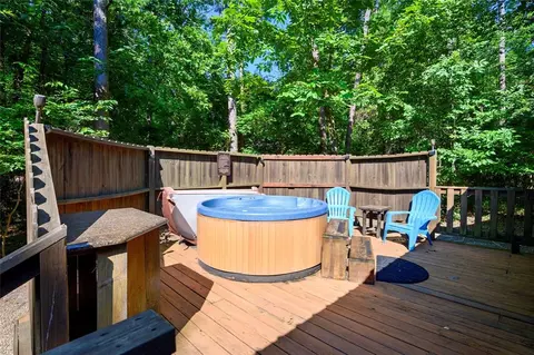 Exterior - 197 Ebb Tide Rd, Broken Bow, OK 74728 photo 4 of 6