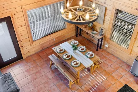 Dining - 197 Ebb Tide Rd, Broken Bow, OK 74728 photo 5 of 5