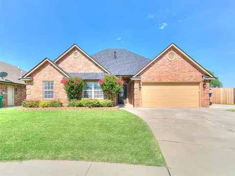 12201 Heathfield Ln, Oklahoma City, OK 73173