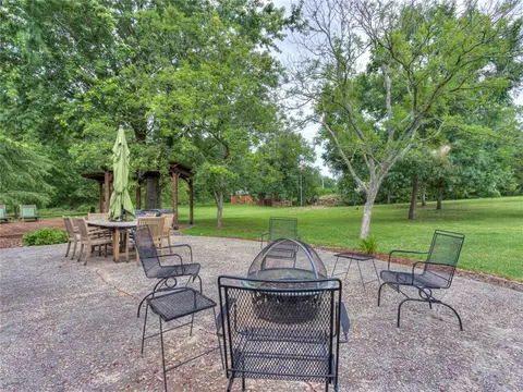 Exterior - 3555 E Imhoff Rd, Norman, OK 73026 photo 7 of 10