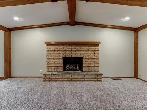 Living - 3555 E Imhoff Rd, Norman, OK 73026 photo 7 of 9