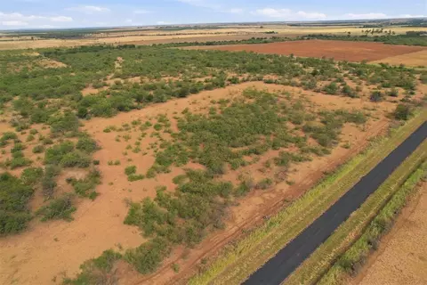 1850 N County Rd, Eldorado, OK 73537 photo 33
