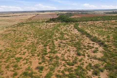 1850 N County Rd, Eldorado, OK 73537 photo 15