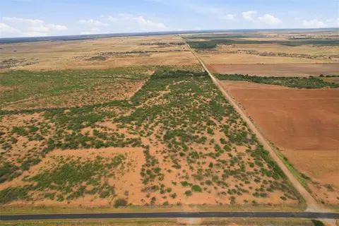 1850 N County Rd, Eldorado, OK 73537 photo 11