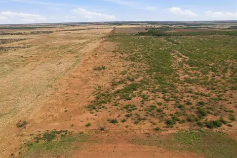 1850 N County Rd, Eldorado, OK 73537 photo 13