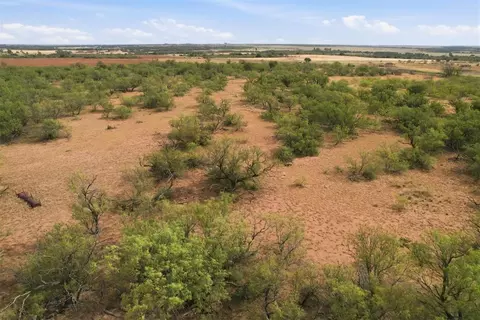 1850 N County Rd, Eldorado, OK 73537 photo 28