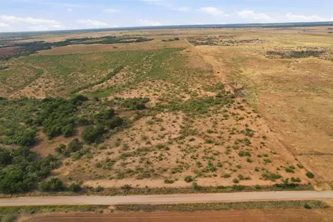 1850 N County Rd, Eldorado, OK 73537 photo 17