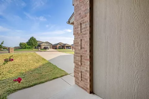 Other - 401 Tecumseh Meadows Ct, Norman, OK 73069 photo 1 of 15