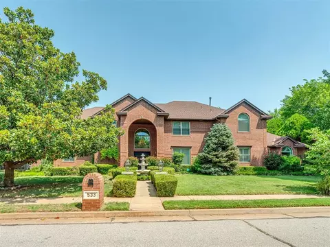 533 Hollowdale, Edmond, OK 73003