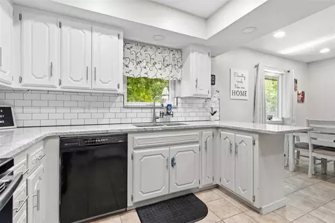 Kitchen - 430 N Main St, Ada, OK 74820 photo 4 of 4