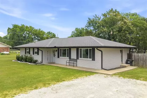 Exterior - 430 N Main St, Ada, OK 74820 photo 3 of 11