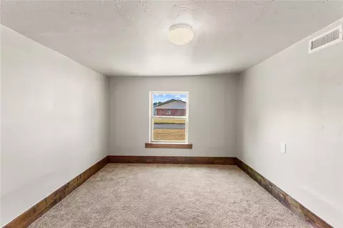 Bedroom - 103 E Ash St, Carnegie, OK 73015 photo 4 of 6
