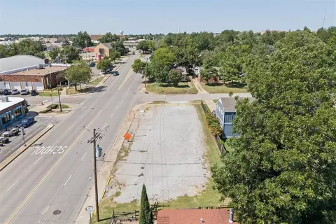 204 E 5th St #E1, Edmond, OK 73034 photo 12