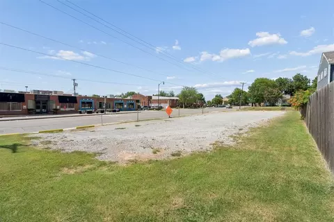 204 E 5th St #E1, Edmond, OK 73034 photo 7
