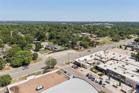 204 E 5th St #E1, Edmond, OK 73034 photo 10