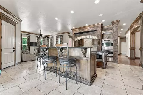 Kitchen - 110 Bramble Bush Ln, Crescent, OK 73028 photo 2 of 2