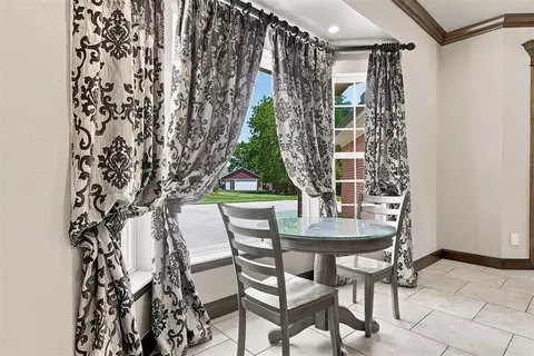 Dining - 110 Bramble Bush Ln, Crescent, OK 73028 photo 1 of 3