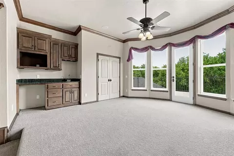 Living - 110 Bramble Bush Ln, Crescent, OK 73028 photo 4 of 5