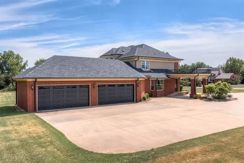 Exterior - 110 Bramble Bush Ln, Crescent, OK 73028 photo 6 of 8