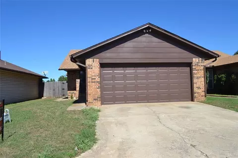 619 Peppertree Ln, Midwest City, OK 73110
