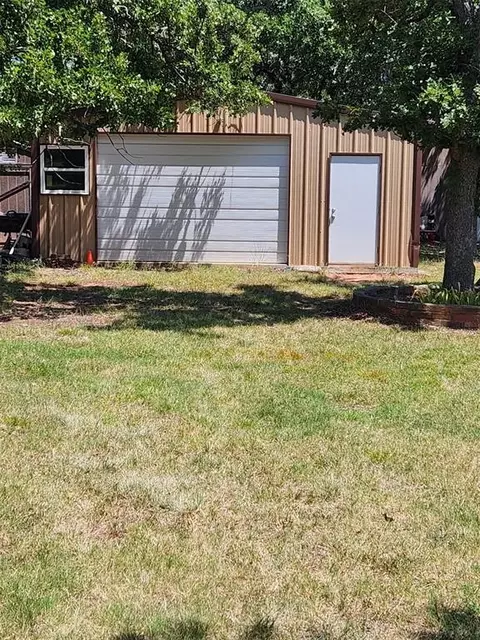 13904 S Dobbs Rd, Mcloud, OK 74851 photo 5